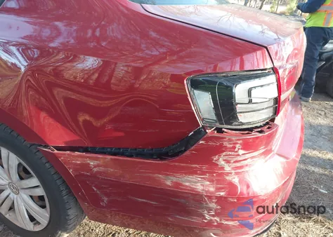 2017 Volkswagen Jetta 1.4T S z USA, uszkodzony, nr VIN 3VW2B7AJ3HM230110